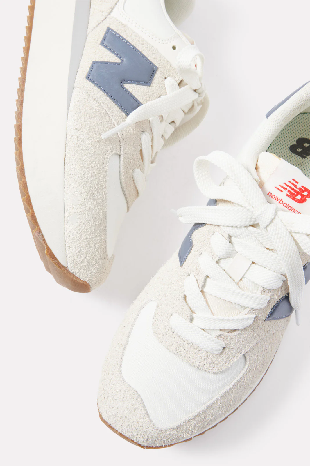574+ Sneaker - Image 2