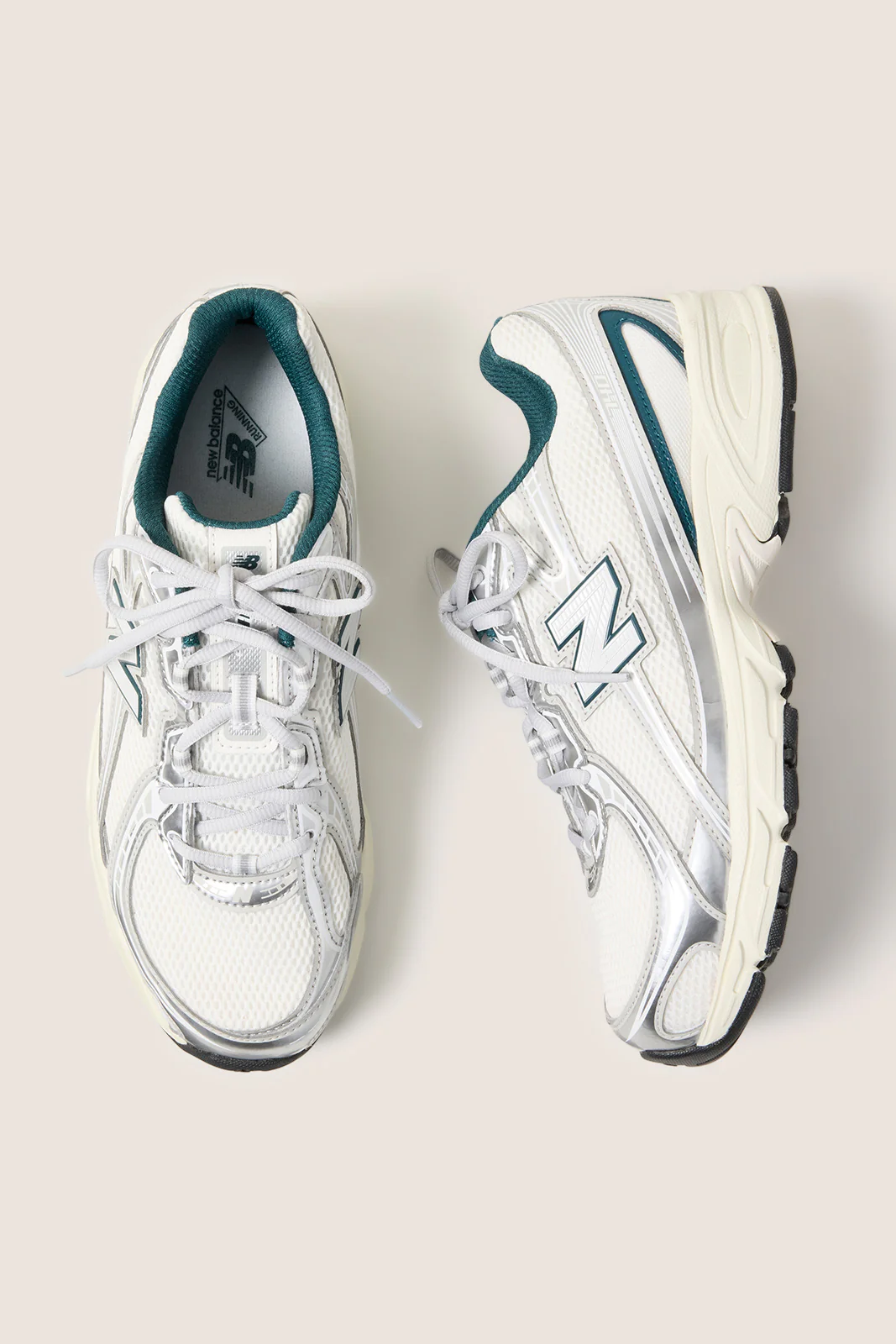 740 Sneaker