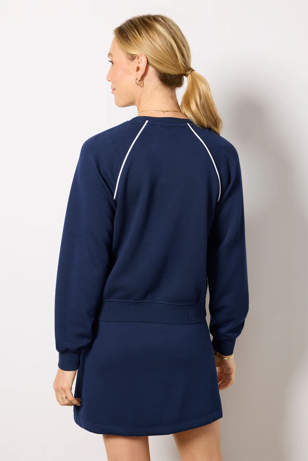 AirPique Crewneck Sweatshirt - Image 4