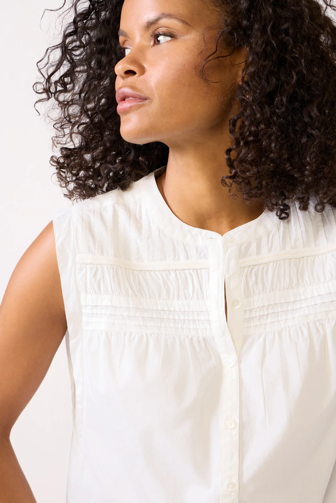 Alyssa Sleeveless Shirt - Image 2