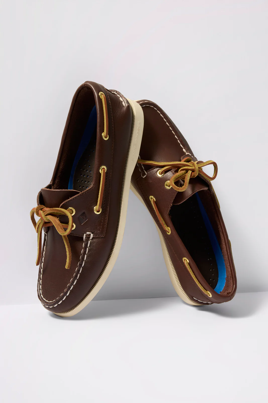 AO 2 Eye Boat Shoe - Image 2