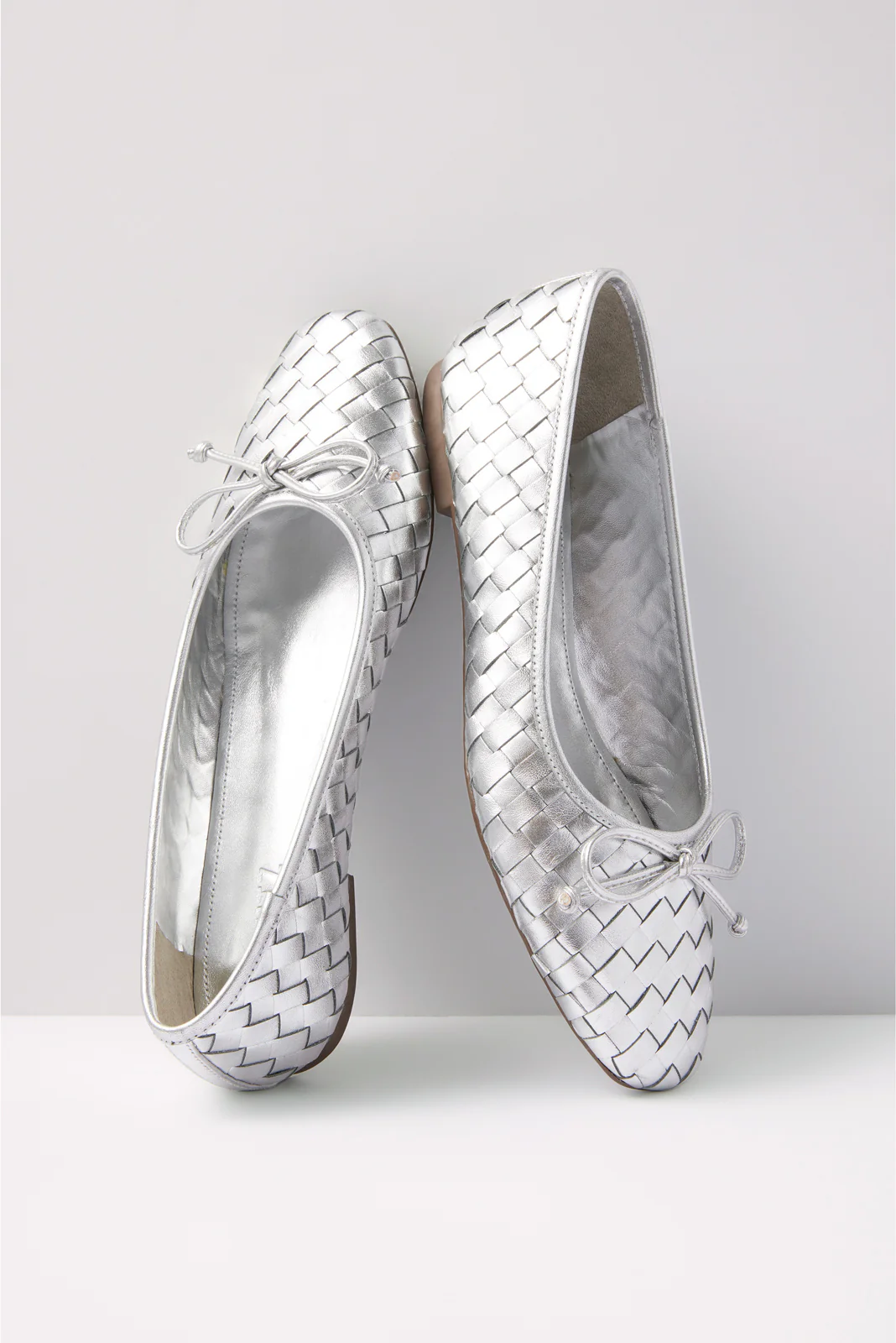 Arissa Woven - Image 2