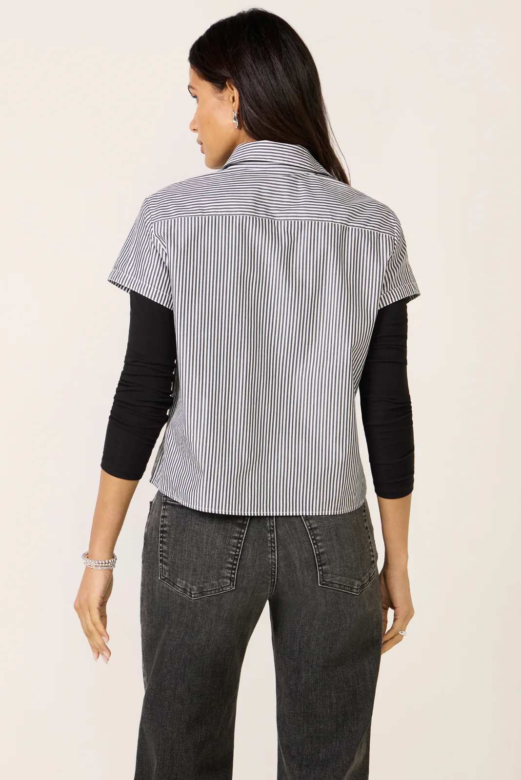 Boxy Crop Short Sleeve Shirt - Image 4