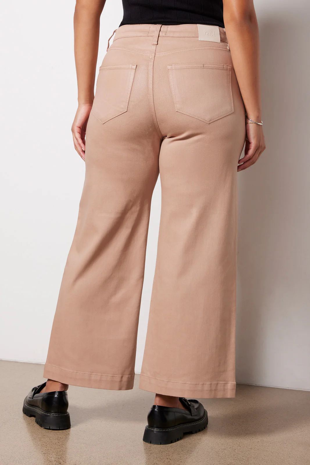 Coated Anessa - Image 3