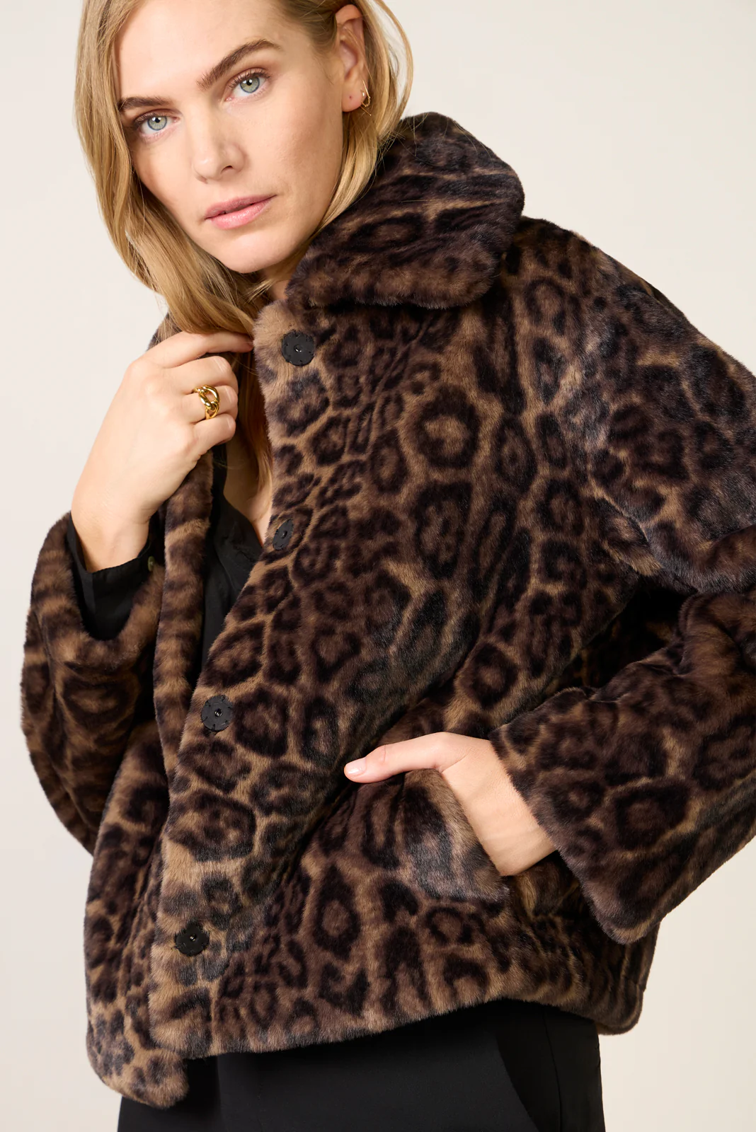 Elis Leopard Coat - Image 3