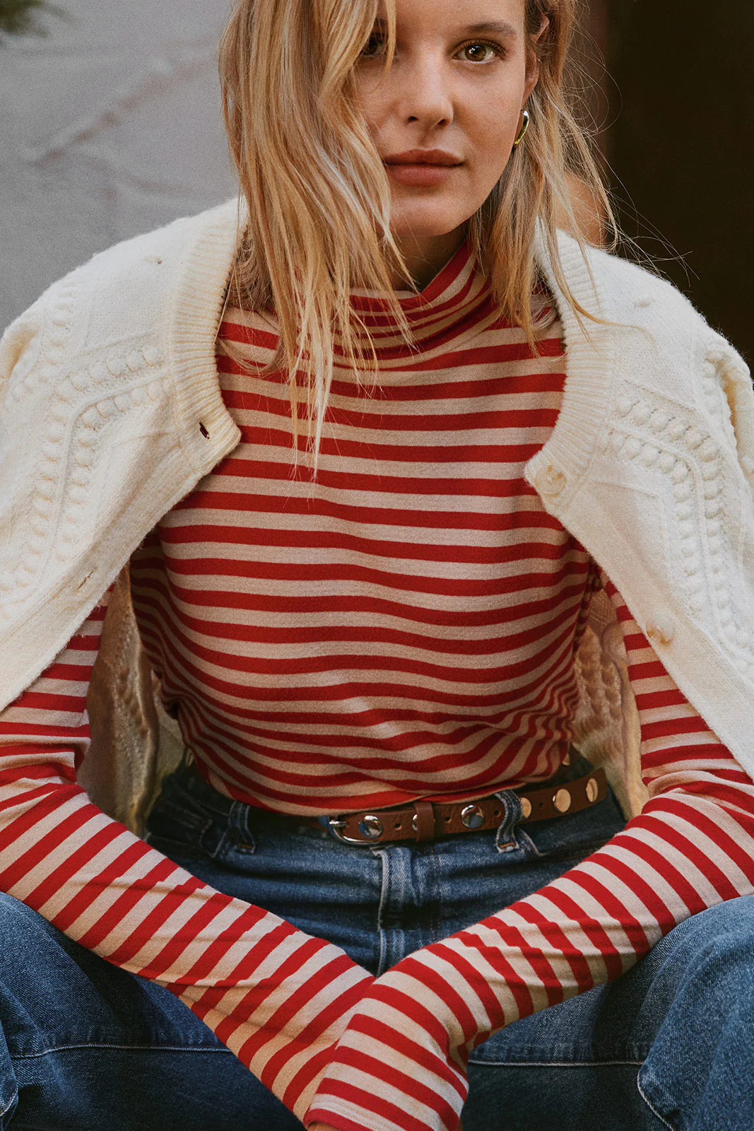 Feather Cloud Layering Turtleneck - Image 6