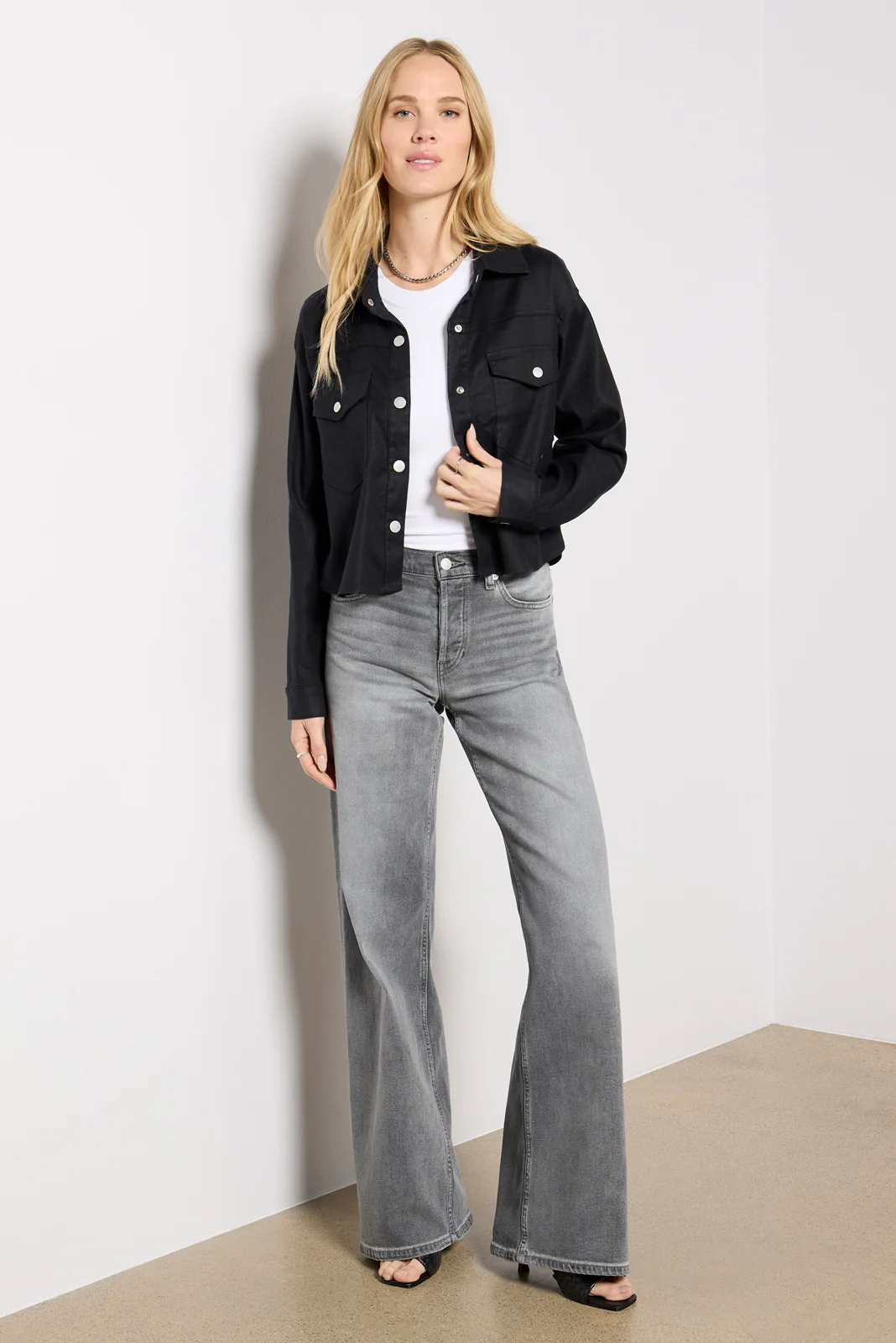 Frankie Stretch Linen Shacket - Image 2
