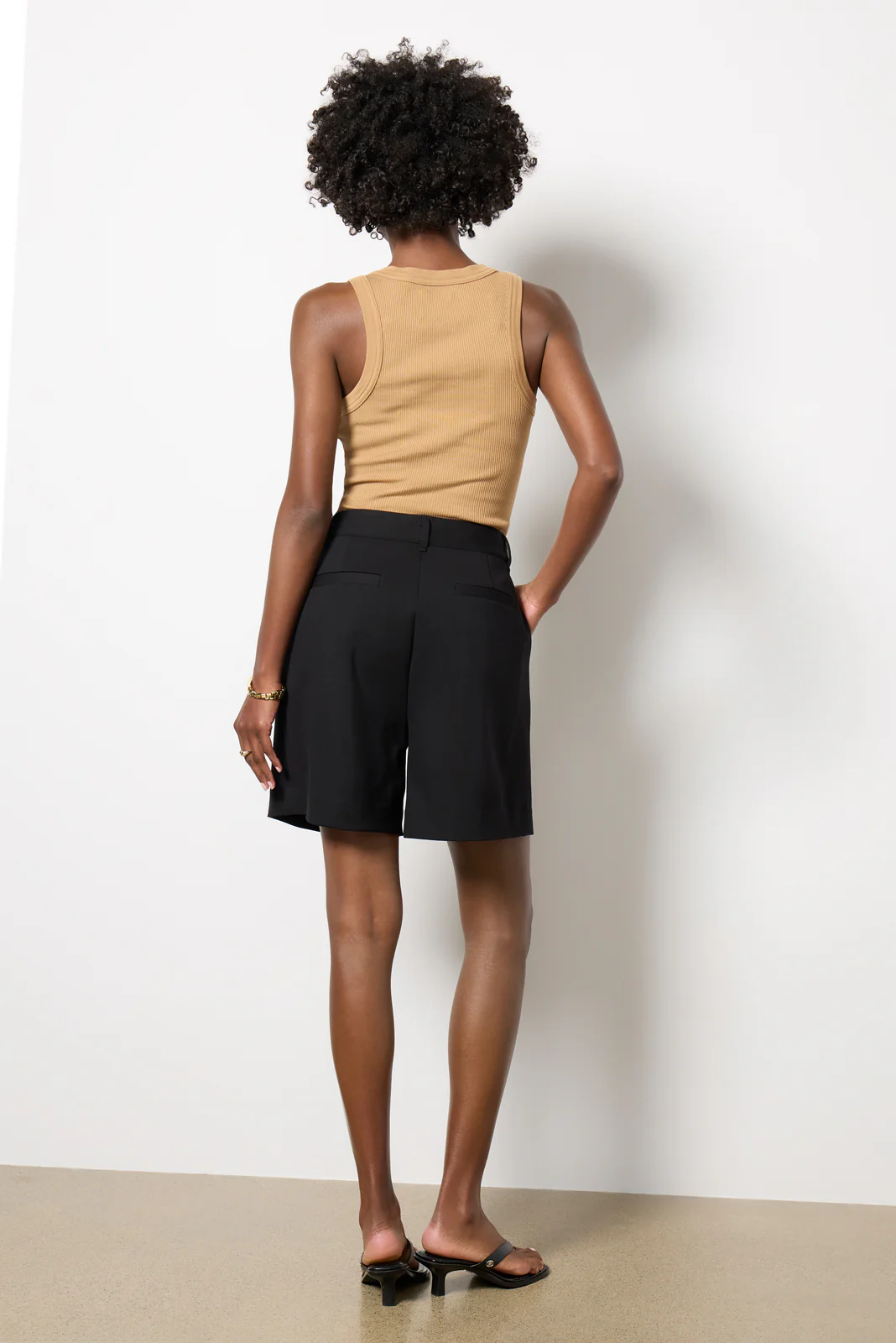 Irina Ponte Short - Image 4