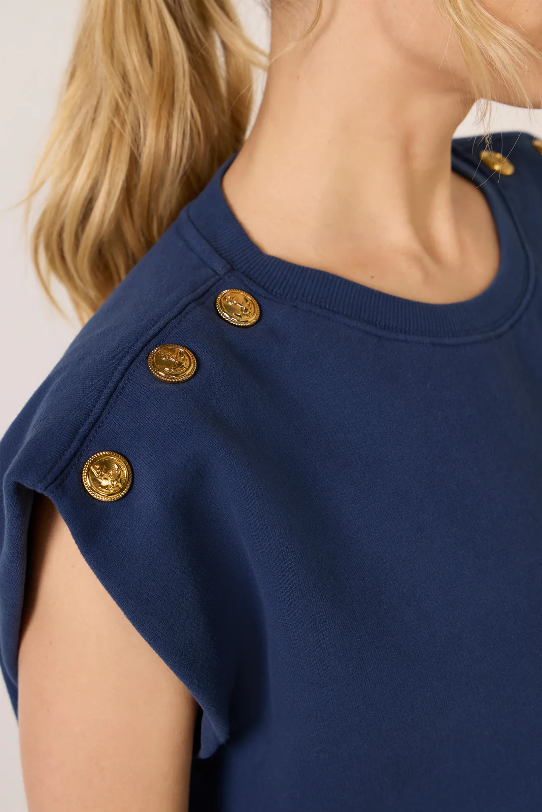 Le Vest - Image 2