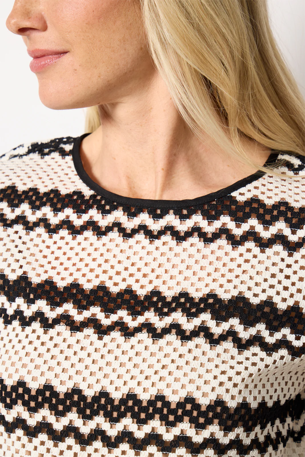 Leni Crochet Tee - Image 3