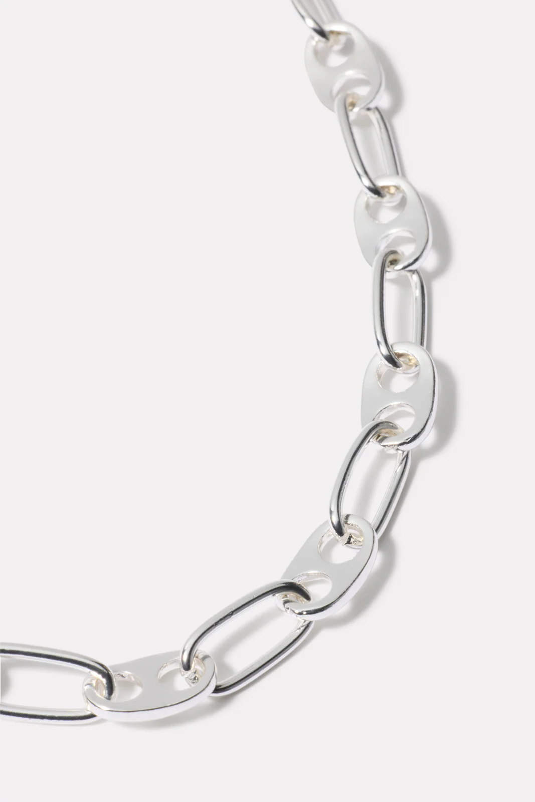 Liza Chain Necklace - Image 2