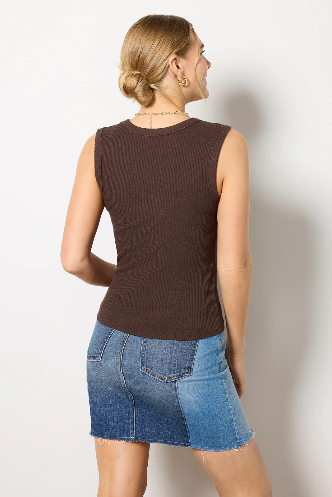 Long Weekends Tank - Image 4
