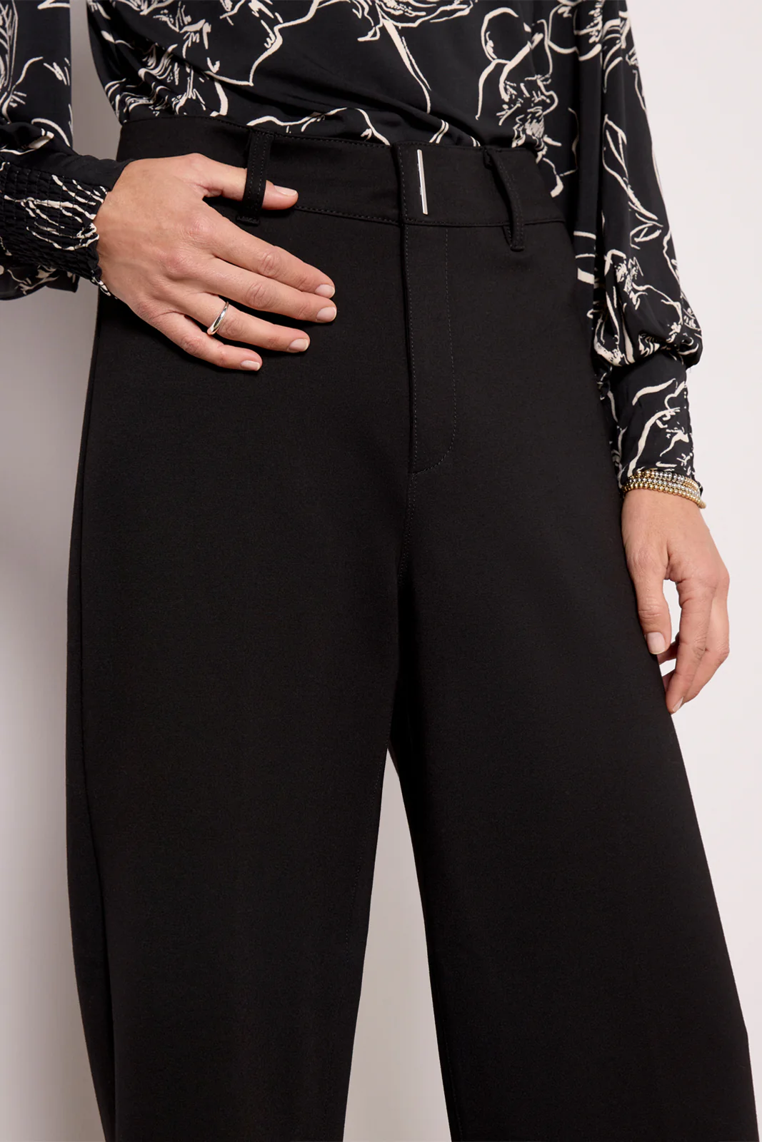 Roderika Pant - Image 2