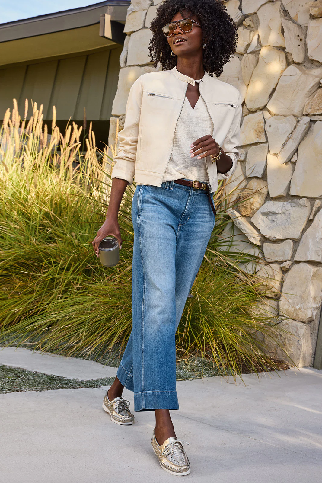 Scottie Textured V Neck Tee - Image 5