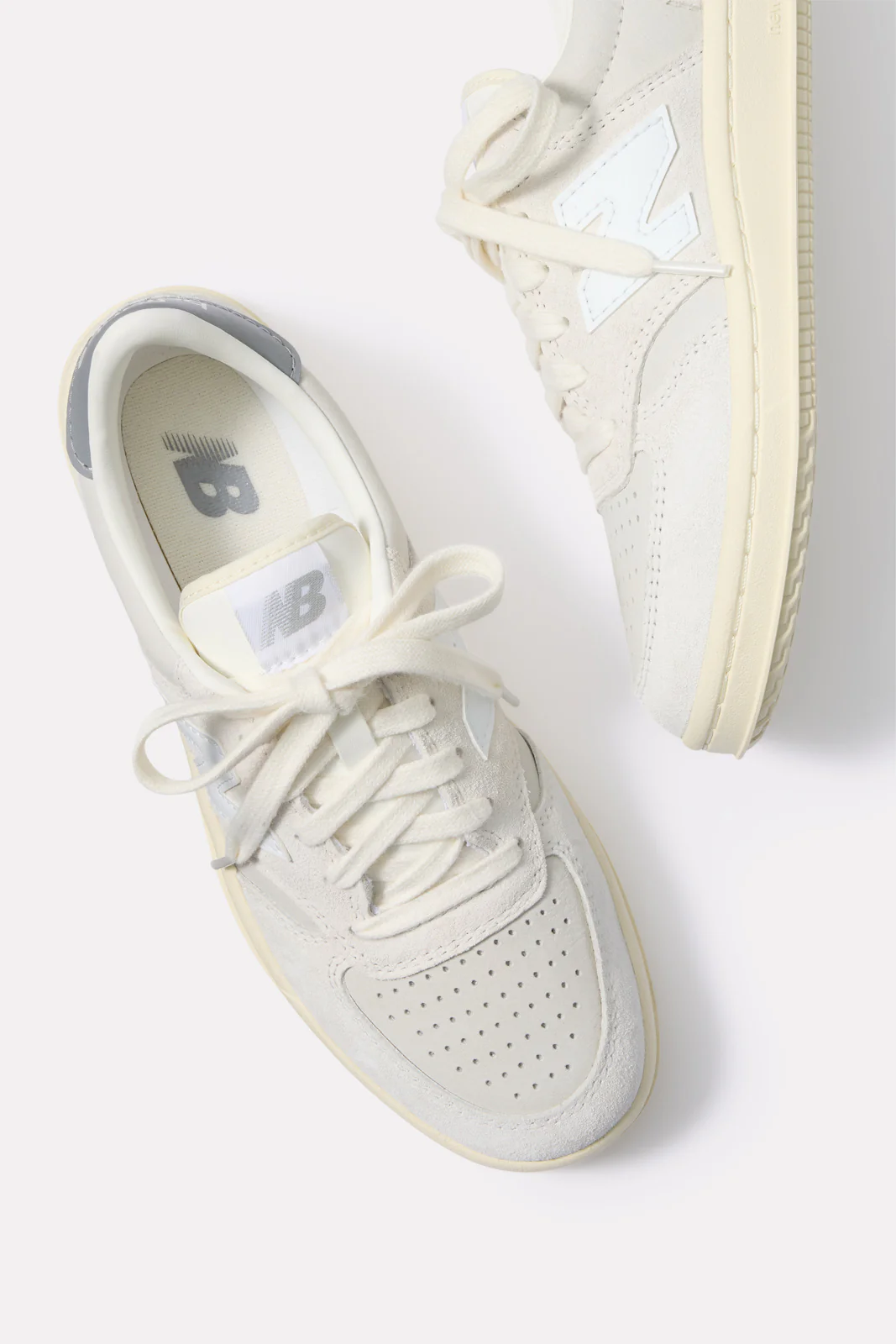 T500 Sneaker - Image 2