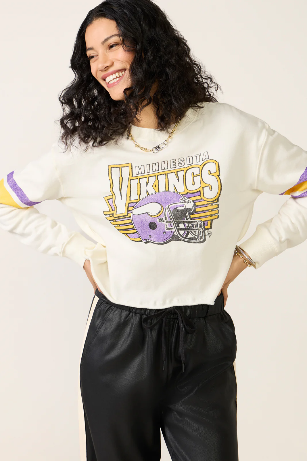 Vikings Kickoff Crop Sweatshirt - Image 5
